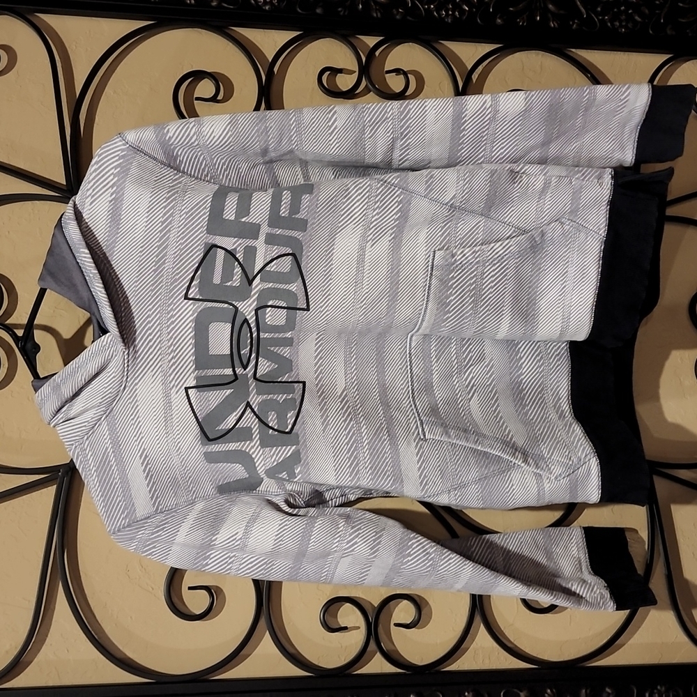 Under Armour Youth Large Hoodie